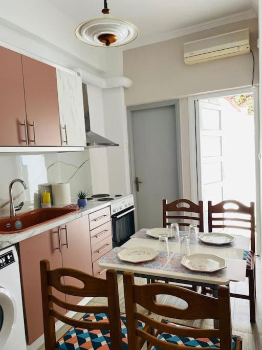 パトラModern 2Br Near Centre -5Min Wlkアパートメント エクステリア 写真