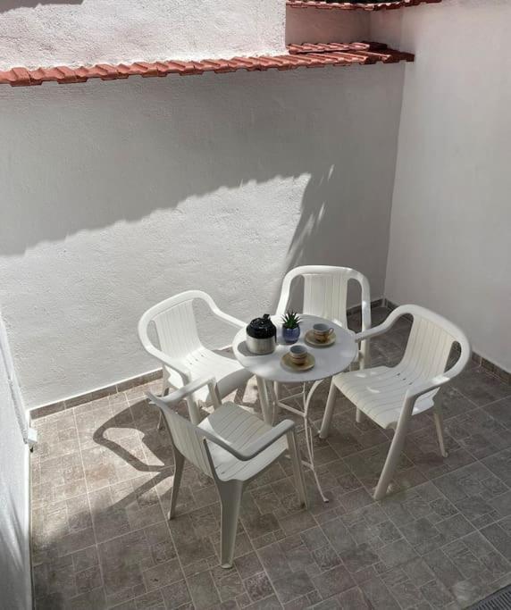 パトラModern 2Br Near Centre -5Min Wlkアパートメント エクステリア 写真